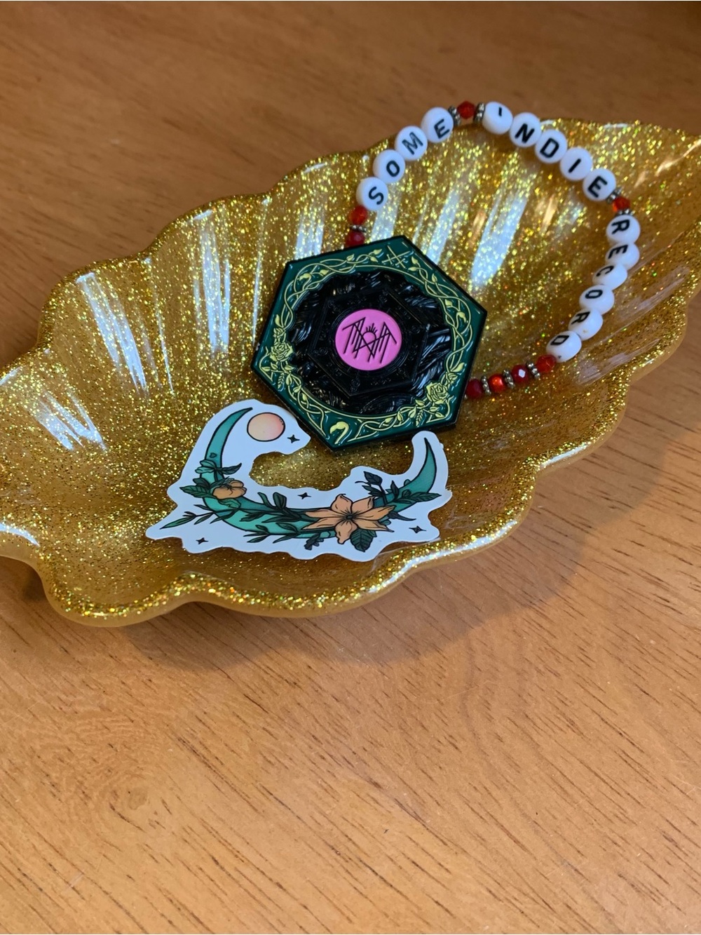 Gold feather trinket tray